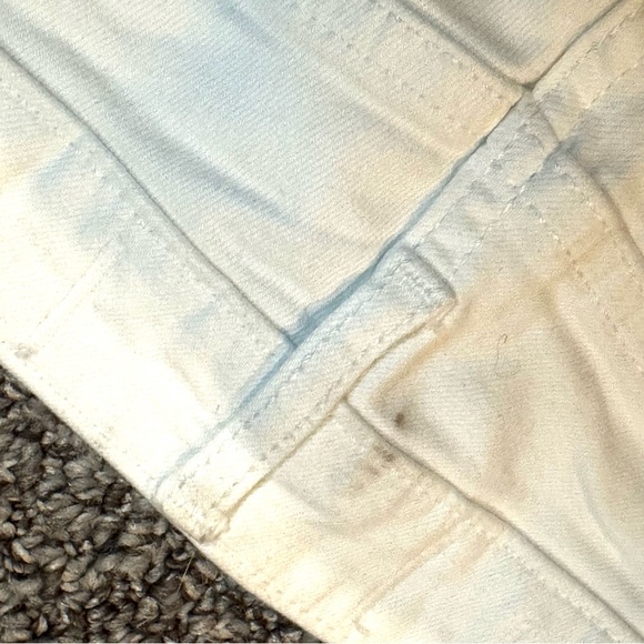 Hollister White distressed Skinny Jeans - Picture 8 of 8